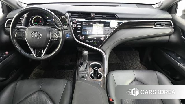 Toyota Camry (XV70) id 3845661 из Кореи 17