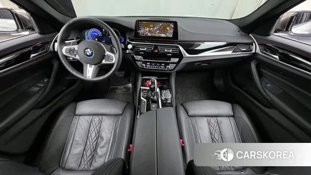 BMW 5 Series (G30) id 3479891 из Кореи 17