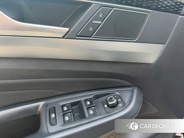 Volkswagen Passat id 4328782 из Китая 17