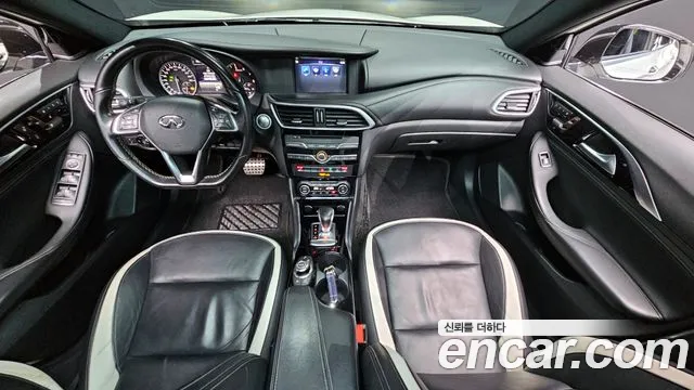 Infiniti Q30 id 2319353 из Кореи 17