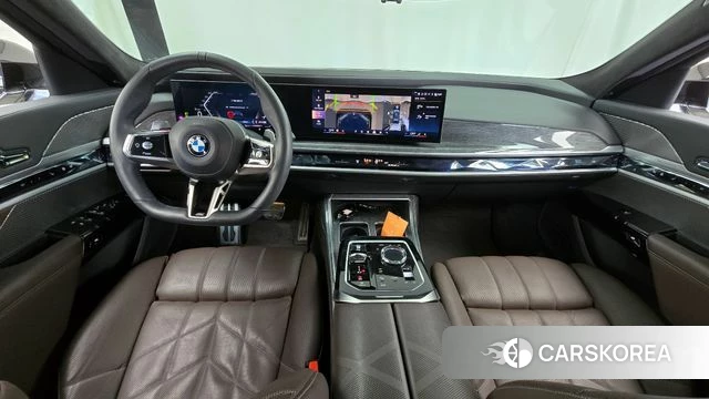 BMW 7 Series (G70) id 3934401 из Кореи 17