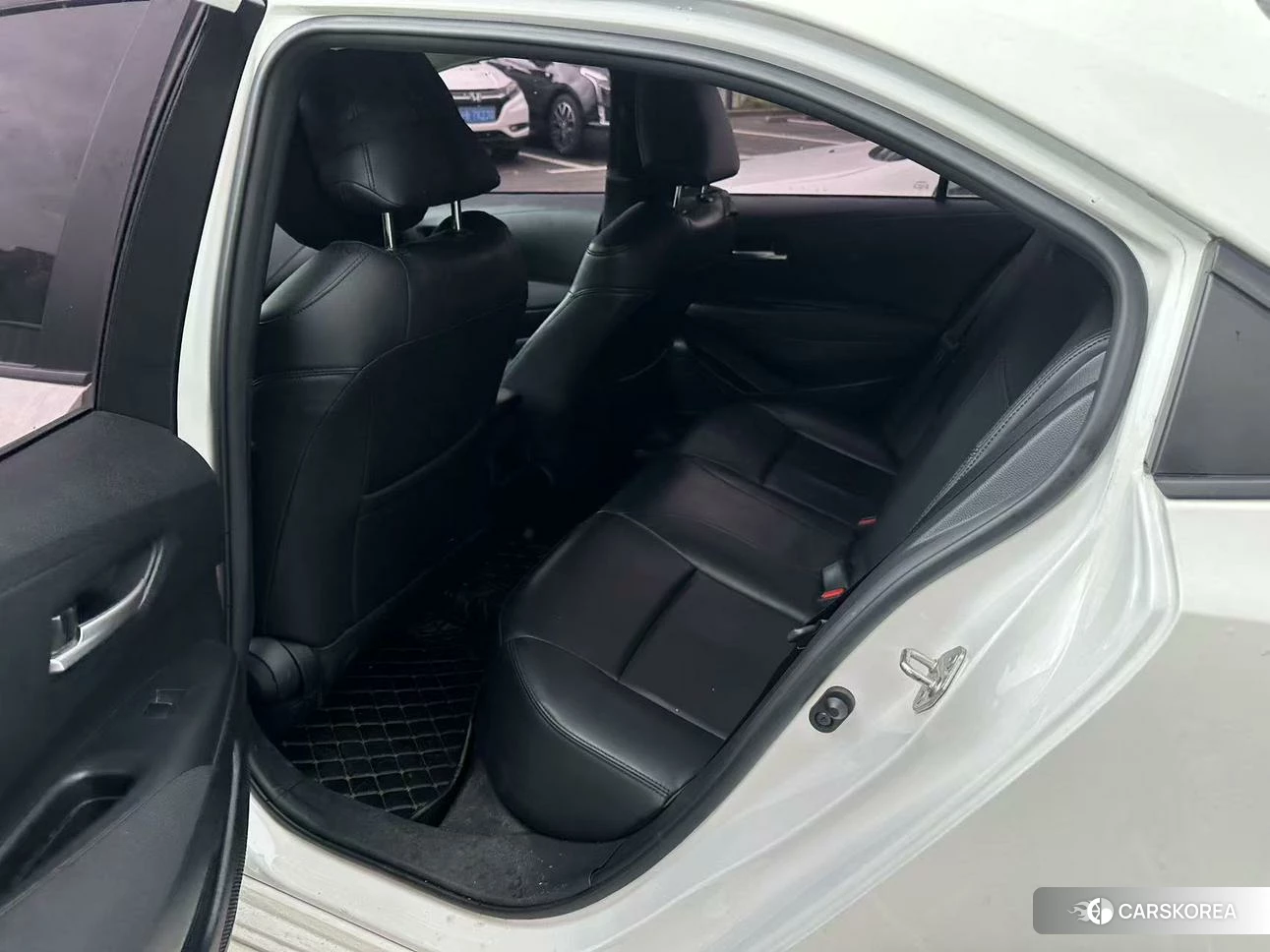 Toyota Corolla id 4498668 из Китая 11