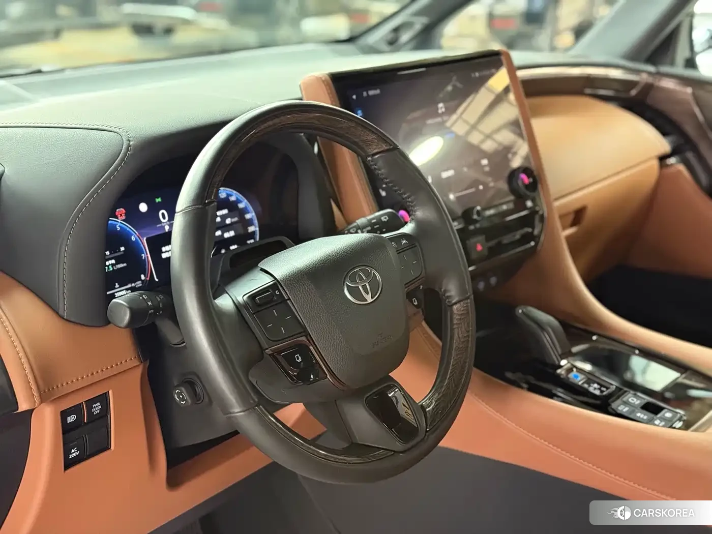 Toyota Elfa id 4622421 из Китая 23