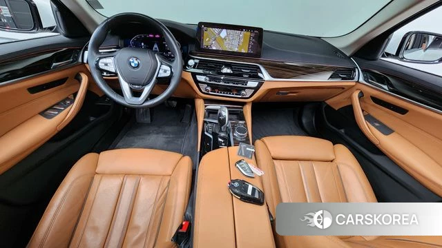 BMW 5 Series (G30) id 3884016 из Кореи 17