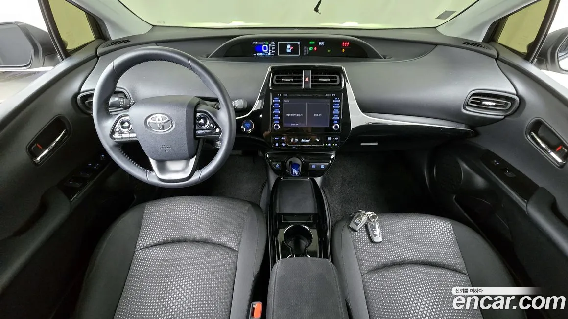 Toyota Prius 4th Generation id 1834770 из Кореи 17