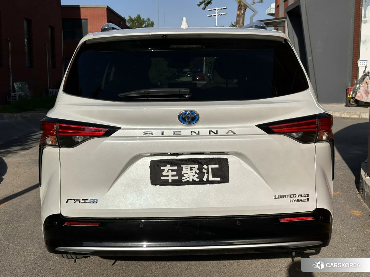 Toyota Saina id 4426727 из Китая 18