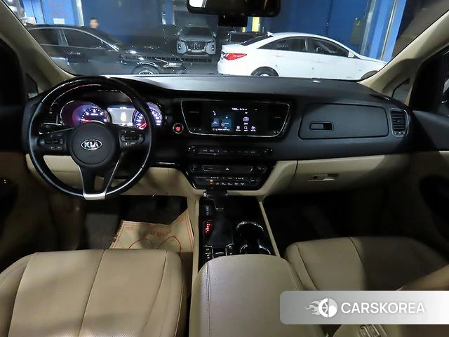 Kia The New Carnival id 4842676 из Кореи 17