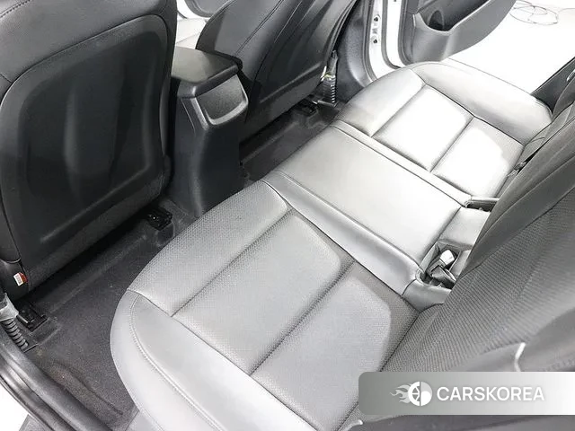 Hyundai Avante AD id 3570811 из Кореи 17