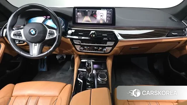 BMW 5 Series (G30) id 3616139 из Кореи 17