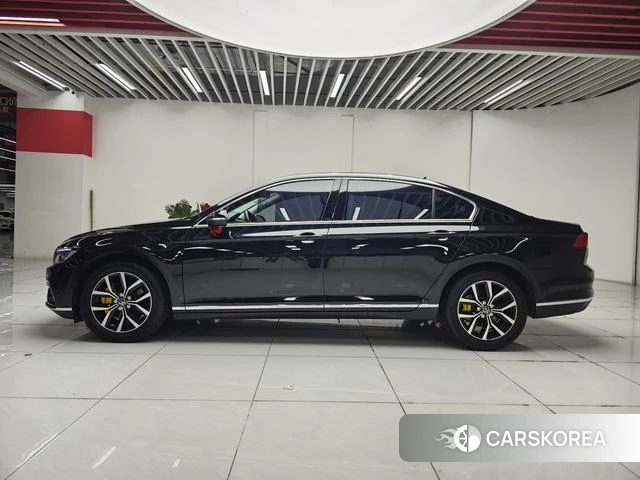 Volkswagen Magotan id 4275829 из Китая 9
