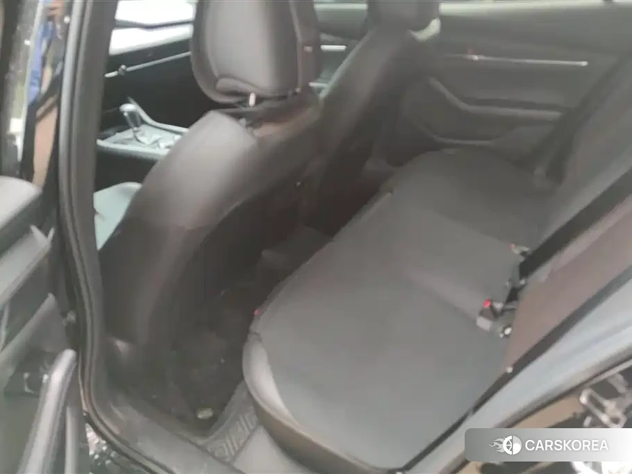 Mazda 3 id 4547436 из Китая 13