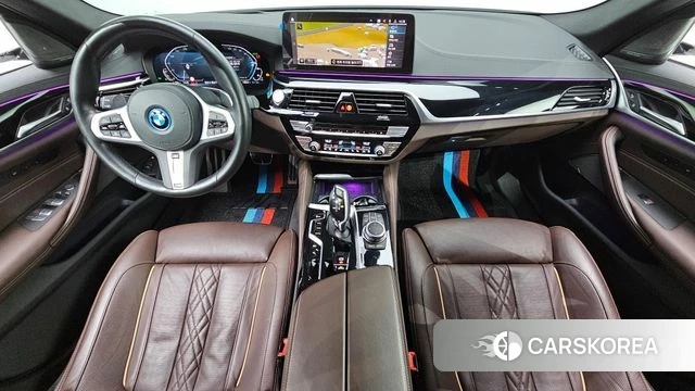 BMW 5 Series (G30) id 4401796 из Кореи 29