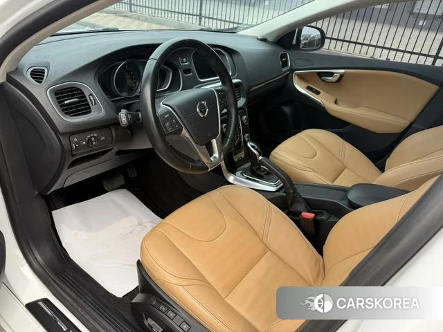 Volvo V40 id 4212846 из Китая 7