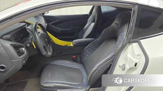 Aston Martin Vanquish S id 3563202 из Кореи 17