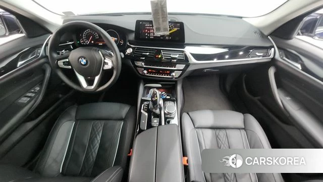 BMW 5 Series (G30) id 4410784 из Кореи 30