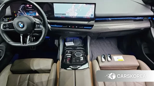 BMW 5 Series (G60) id 3544849 из Кореи 17