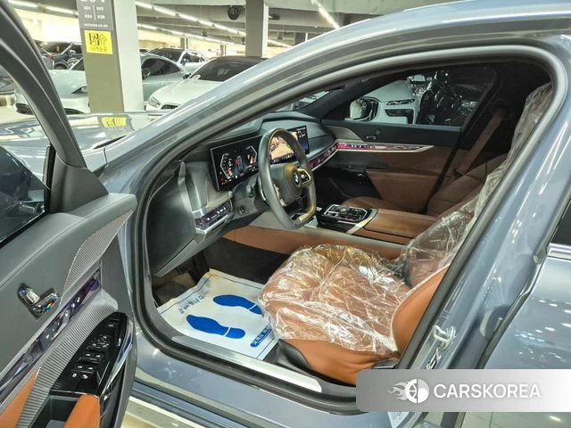 BMW 7 Series (G70) id 4194954 из Кореи 17