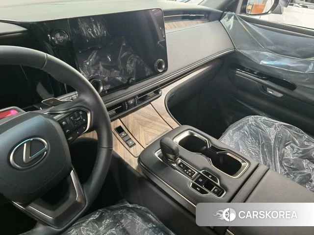 Lexus LM id 4259687 из Китая 13