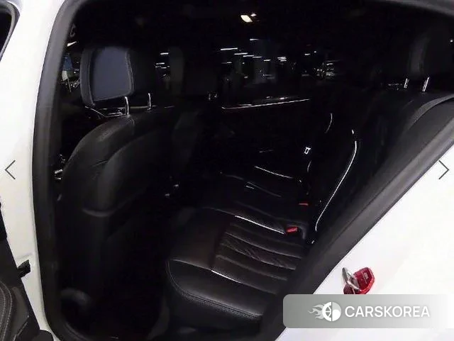 BMW 5 Series (G30) id 3059654 из Кореи 17