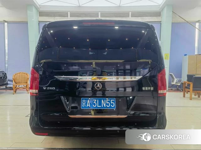 Mercedes-Benz V-class id 4264879 из Китая 18