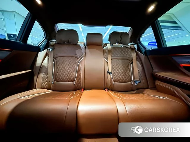BMW 7 series id 4353256 из Китая 19