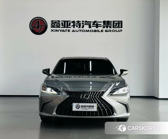 Lexus ES id 4273402 из Китая 20