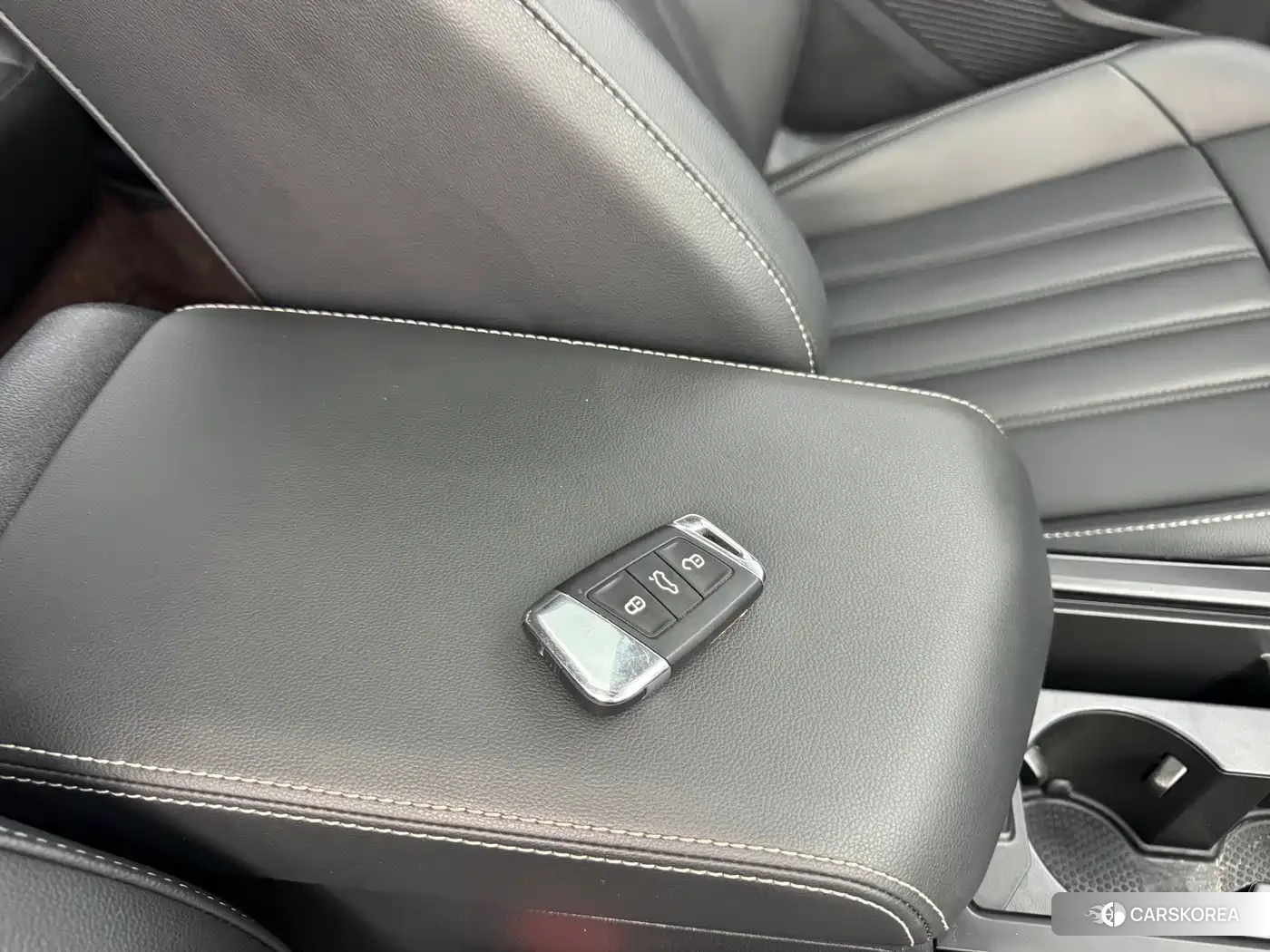 Volkswagen Passat id 4644508 из Китая 17