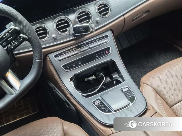 Mercedes-Benz E-class id 4359635 из Китая 11