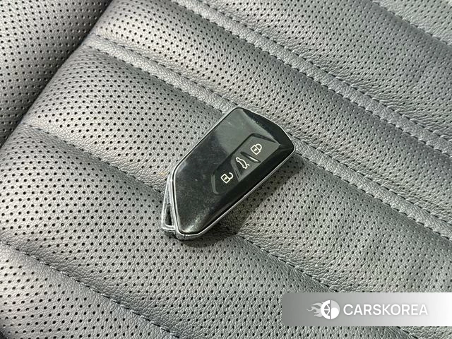 Volkswagen Tourang id 4261911 из Китая 33