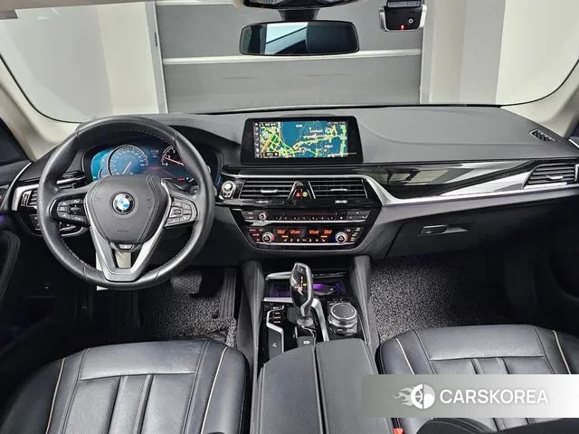 BMW 5 Series (G30) id 3622557 из Кореи 17