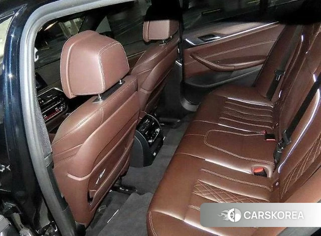 BMW 5 Series (G30) id 4502838 из Кореи 17