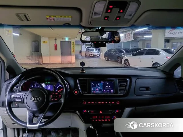 Kia The New Carnival id 3602037 из Кореи 17