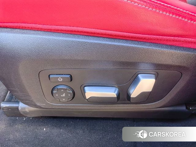 BMW X3 M id 3908344 из Китая 15