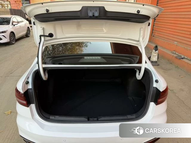 Volkswagen Lavida id 4271610 из Китая 7