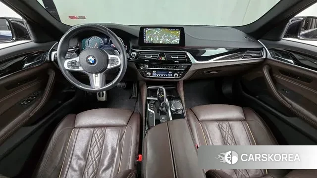 BMW 5 Series (G30) id 3449715 из Кореи 17