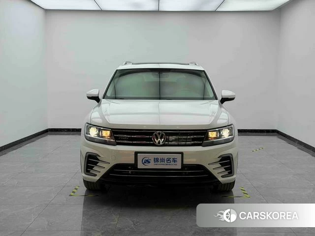 Volkswagen Tiguan L PHEV id 3889108 из Китая 24