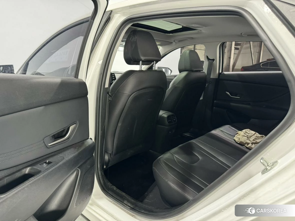 Hyundai Elantra id 4455233 из Китая 9