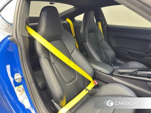 Porsche 911(992) id 4368614 из Кореи 17