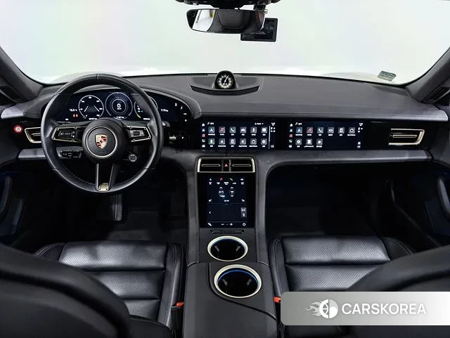 Porsche Taycan id 3523586 из Кореи 17