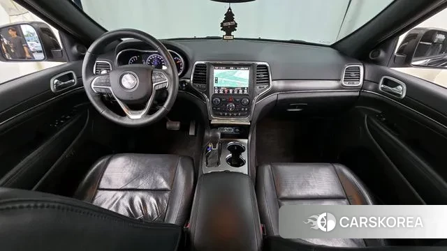 Jeep Grand Cherokee id 2941399 из Кореи 17