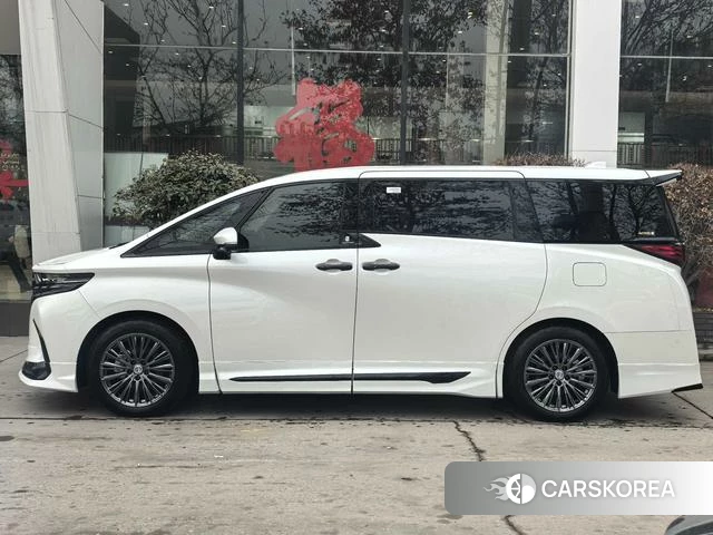 Toyota Elfa id 4291409 из Китая 7