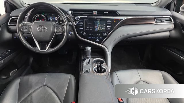 Toyota Camry (XV70) id 3820973 из Кореи 17