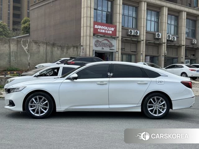 Honda Accord id 4297893 из Китая 17