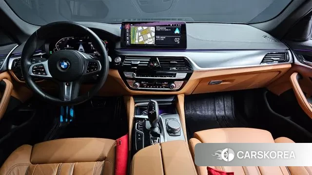 BMW 5 Series (G30) id 3645101 из Кореи 17