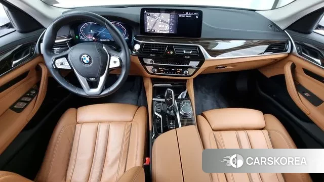 BMW 5 Series (G30) id 3028193 из Кореи 17