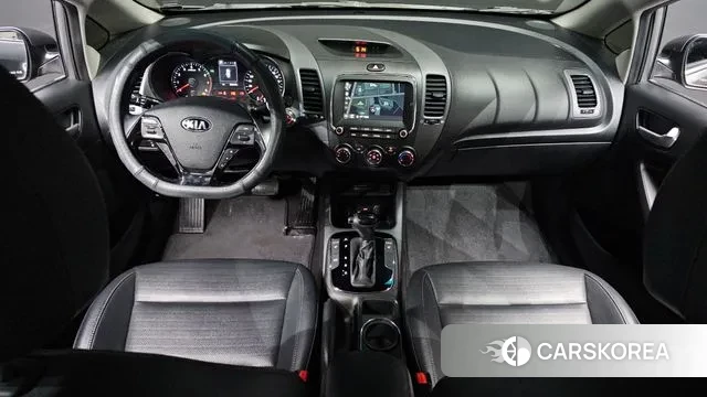 Kia The New K3 id 3612866 из Кореи 17