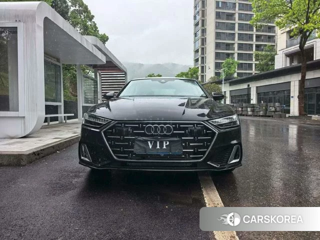 Audi A7L id 4290101 из Китая 7