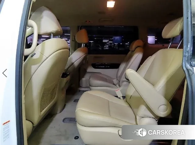 Kia The New Carnival id 3695782 из Кореи 17