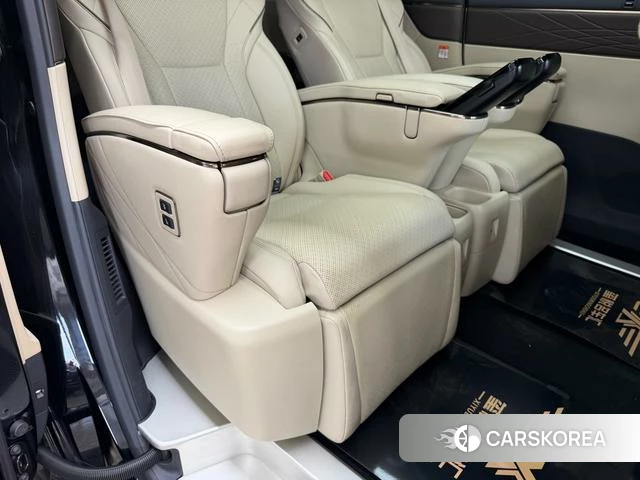 Toyota Elfa id 4257336 из Китая 41