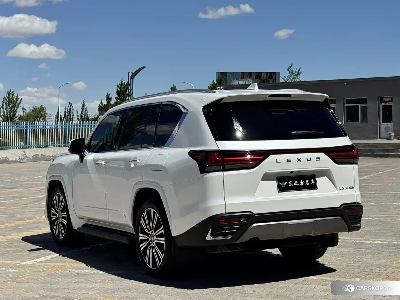 Lexus LX id 4514375 из Китая 11